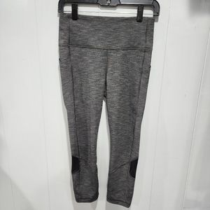 Lululemon Woman’s Leggings Pace Rival High-Rise Crop 6
